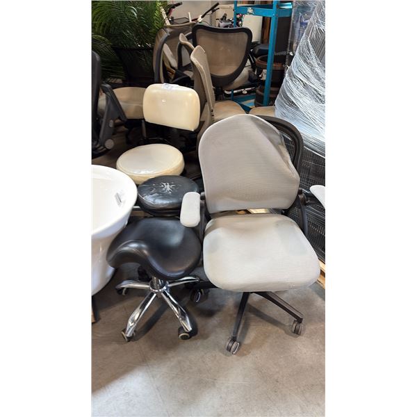 ASSORTED OFFICE CHAIRS WITH COSMETIC/CONDITION ISSUES