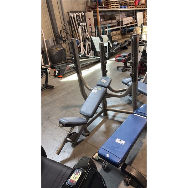 LIFE FITNESS SIGNATURE SERIES OLYMPIC INCLINE BENCH PRESS HEAVY DUTY PREMIUM FREE WEIGHT STATION