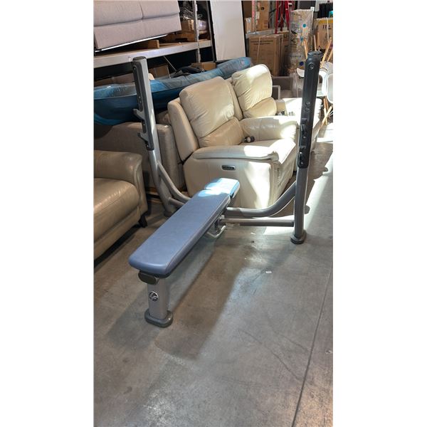 LIFE FITNESS SIGNATURE SERIES OLYMPIC FLAT BENCH HEAVY DUTY PREMIUM STEEL FREE WEIGHT PRESS STATION