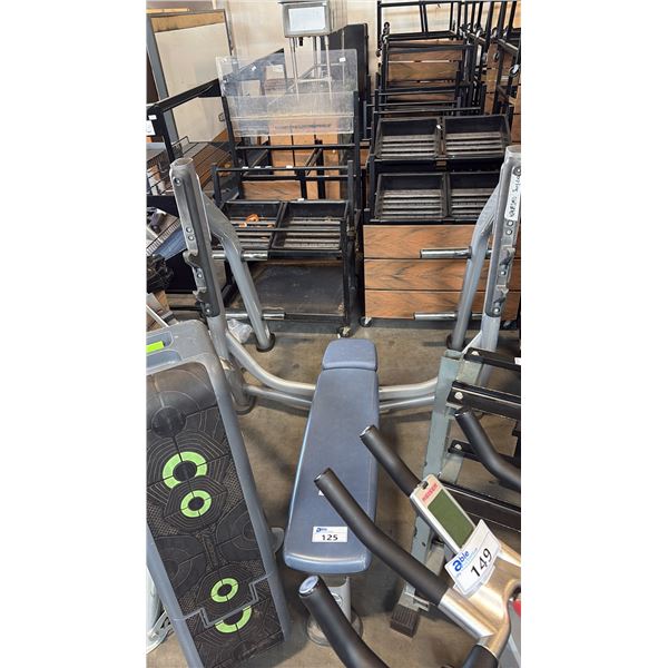LIFE FITNESS SIGNATURE SERIES OLYMPIC FLAT BENCH HEAVY DUTY PREMIUM STEEL FREE WEIGHT PRESS STATION