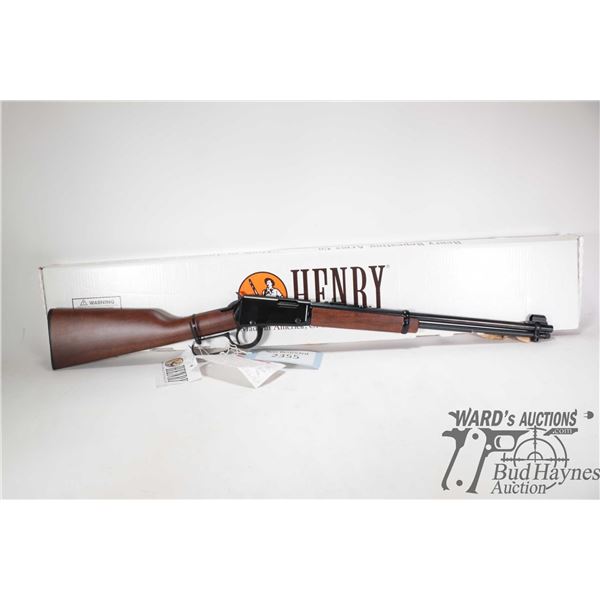 Non-Restricted rifle Henry model H001, .22 S, L & LR lever action, w/ bbl length 18.5" [Blued barrel