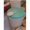 Image 5 : Fantastic Collection of Vintage Tupperware! 
