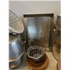 Image 4 : Mid-Century Kitchen Tools and Smalls