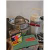 Image 8 : Mid-Century Kitchen Tools and Smalls