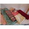 Image 3 : Vintage Area Rugs and Textiles Lot