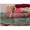 Image 5 : Vintage Area Rugs and Textiles Lot