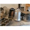 Image 3 : Vintage Aluminum Bakeware Lot