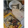 Image 3 : Vintage Kitchenware Lot with Cabbage Cutter