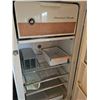 Image 5 : Vintage International Harvester Refrigerator