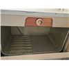 Image 6 : Vintage International Harvester Refrigerator