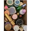 Image 2 : Vintage Cosmetics and Collectibles