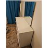 Image 3 : White 6-Drawer Dresser with Mirror