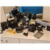 Image 1 : Vintage Cameras and Electronics Lot
