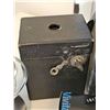 Image 6 : Vintage Cameras and Electronics Lot