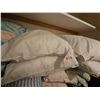 Image 2 : Vintage to New Bed and Throw Pillows Collection with Vintage laundry baskets