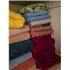 Image 4 : Vintage Bath and Hand Towels with Storage Canister