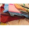 Image 4 : Fabric Yardage and Sewing Patterns