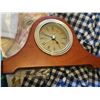 Image 5 : Vintage Collectors Lot! Clock, Vintage Bag and More!