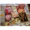 Image 1 : Pink Home Decor and Accessories