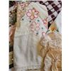 Image 2 : Granny Core Table Linens Lot