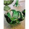 Image 2 : 4 Green Pressed and Art Glass Pieces