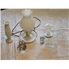 Image 1 : Lot: Milk Glass, Crystal, Lamp