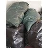 Image 2 : Large Assortment of Yarn Varieties