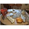 Image 1 : Bakers Delight! Wilton Cake Pan Collection, Assorted Shapes. Some Vintage, Like New Condition