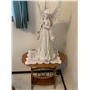 Image 1 : White Angel Statue with Praying Hands