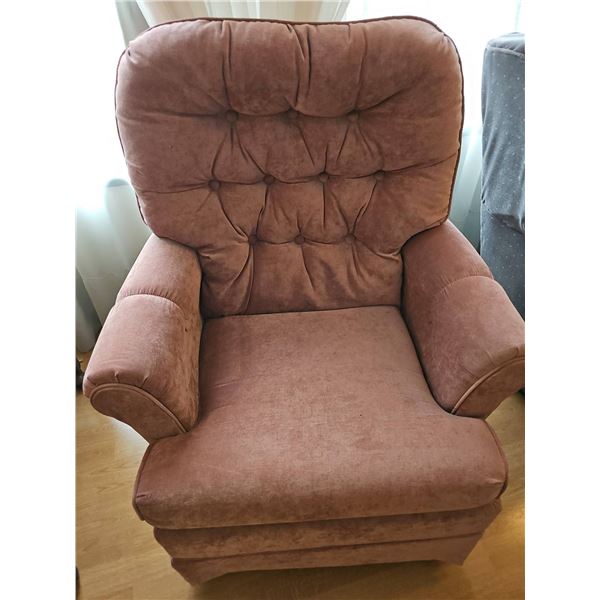 Vintage Romantic Armchair in Soft Rose Fabric