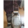 Image 2 : Kirby Upright Vacuum Cleaner