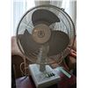 Image 1 : Canarm Electric Table Fan