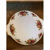 Image 16 : Royal Albert Old Country Roses Dinnerware Set