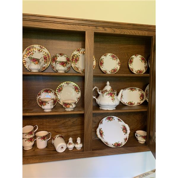 Royal Albert Old Country Roses Dinnerware Set