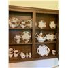 Image 1 : Royal Albert Old Country Roses Dinnerware Set