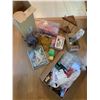 Image 1 : Household and Decorative Items Lot