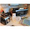 Image 1 : Kitchen Small Appliance and Tool Lot