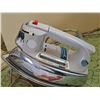 Image 3 : Kenmore Sewing Machine Model 15851 Set