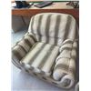 Image 9 : Patterned Upholstered Armchairs