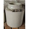 Image 4 : 4 Stoneware Jugs and Crocks