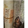 Image 5 : Spring Decor Bundle With Hamper and Towels