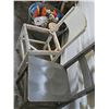 Image 10 : Vintage Laundry and Cleaning Supplies Lot