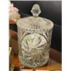 Image 3 : Decorative Items Lot with Clock and Jar