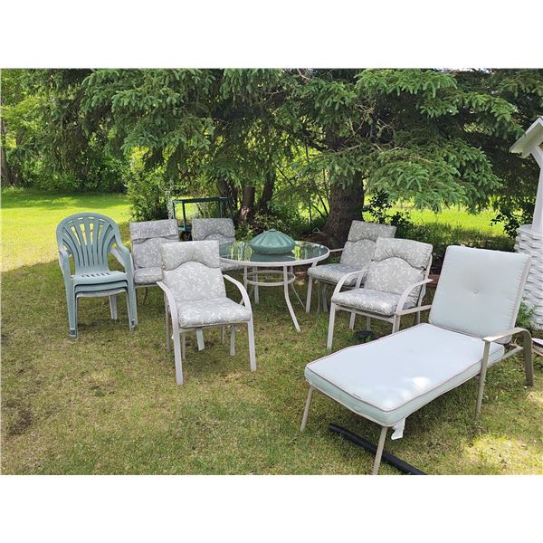 Outdoor Patio Furniture Set With Cushioned Seating And Table