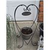 Image 3 : Outdoor Garden Decor Lot With Metal Chairs, Solar Lights, Ornaments