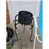 Image 5 : Outdoor Garden Decor Lot With Metal Chairs, Solar Lights, Ornaments