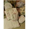 Image 1 : Floral Bed Linens and Quilts Lot