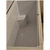 Image 5 : Working Kenmore Heavy Duty Chest Freezer with Baskets