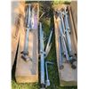 Image 6 : Two Sets Hydraulic Camper Jacks with Crank Handles