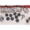 Image 2 : Tray lot containing a selection of metal paintable vehicles, bases, plus gaming pieces etc. Possibly